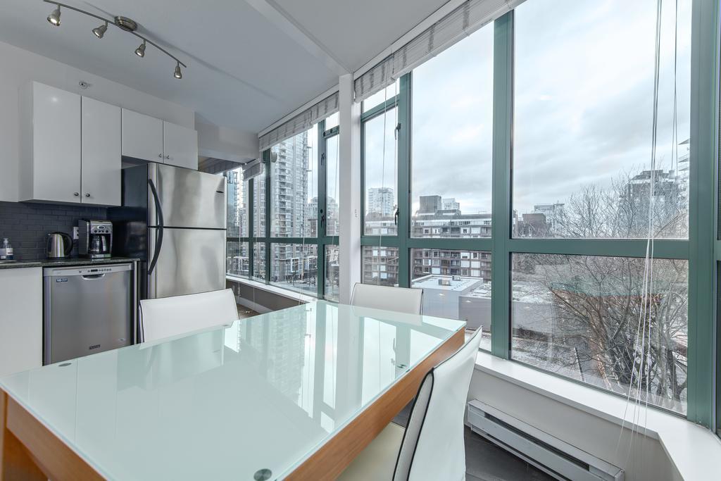 Luxury 3 Bed Private Apartment In Central Downtown Vancouver Luaran gambar